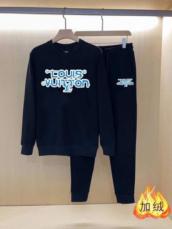 Picture of LV Sweater Suits _SKULVM-4XLkdtn13340875